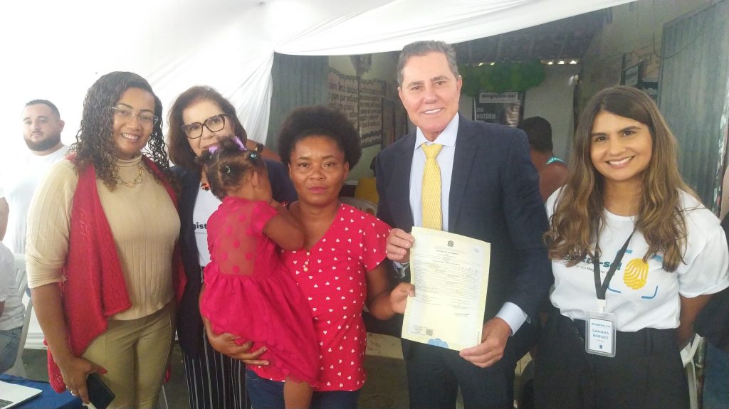 Moradores de comunidade quilombola em Antônio Cardoso recebem documentação gratuita no encerramento do mutirão “Registre-se!”  